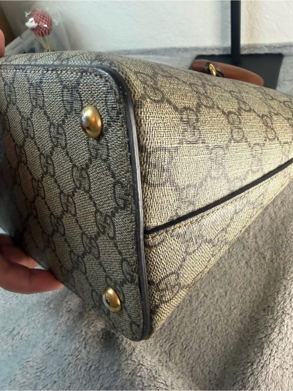 Gucci Supreme Zip Top Tote - Picture 12 of 16